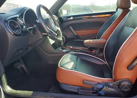 2015 Volkswagen Beetle 1.8T z USA, uszkodzony, nr VIN 3VW517AT1FM818182